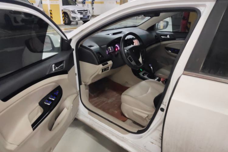 Used BYD e5 2018 450 Smart Connect Enjoyment Version
