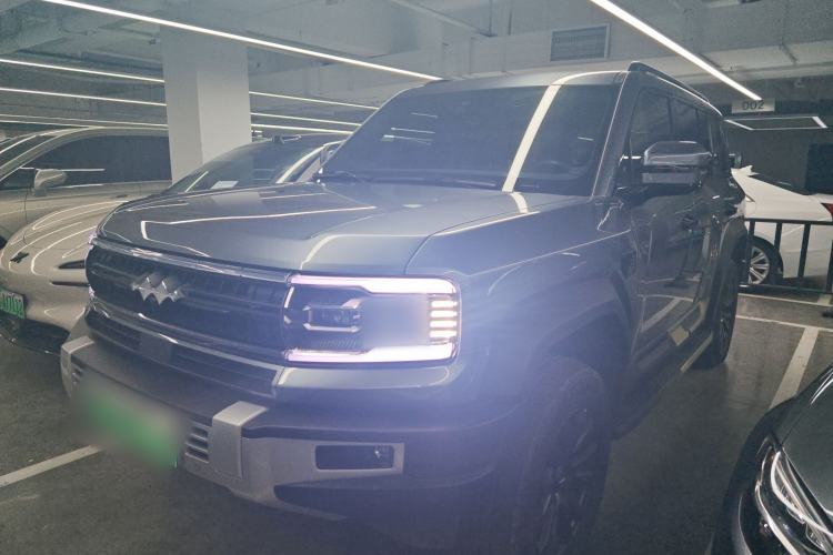 Used Formula Leopard 5 2023 Explore Edition