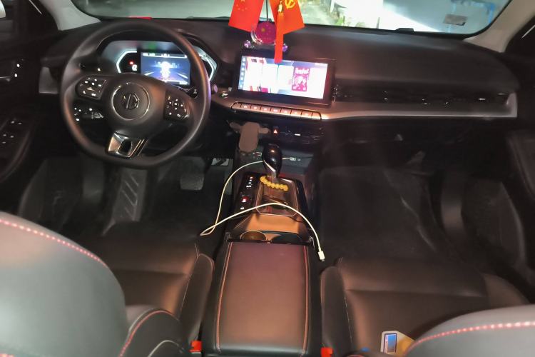 Used MG 5 2023 180 DVVT CVT Luxury Edition
