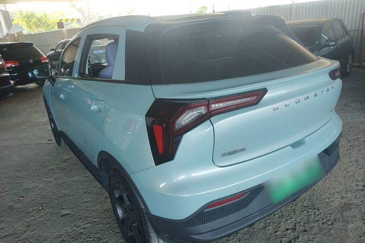 Used Geometry E Firefly 2022 401 km Linglong Tiger 4 Seats