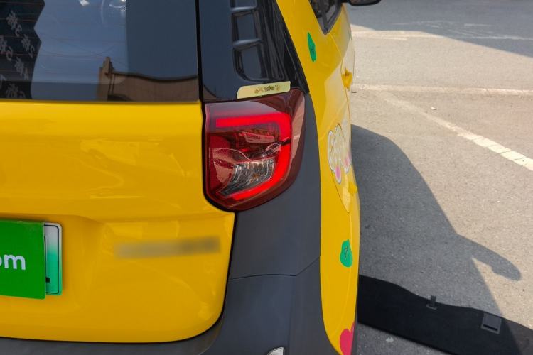 Used Chery Little Ant 2022 Revised Version Sweet Pink Edition Half-Sugar Version Lithium Iron Phosphate 30.7 kWh 30 kW 301 km
