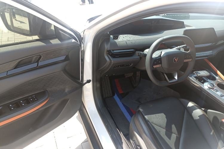 Used CHANGAN UNI-V 2022 1.5T Prestige Version
