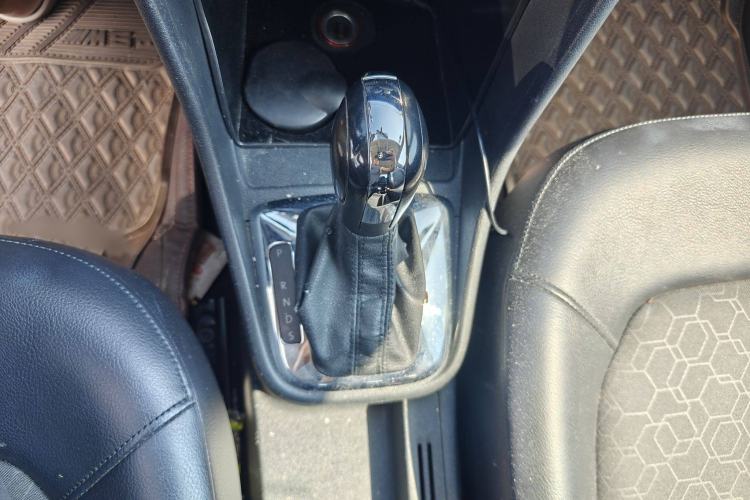 Used Volkswagen Santana 2013 1.6L Automatic Comfort Edition Interior 3