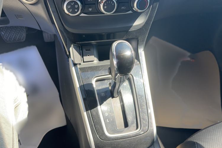 Used Nissan Sylphy 2016 1.6XV CVT Smart Enjoyment Version Gear Lever