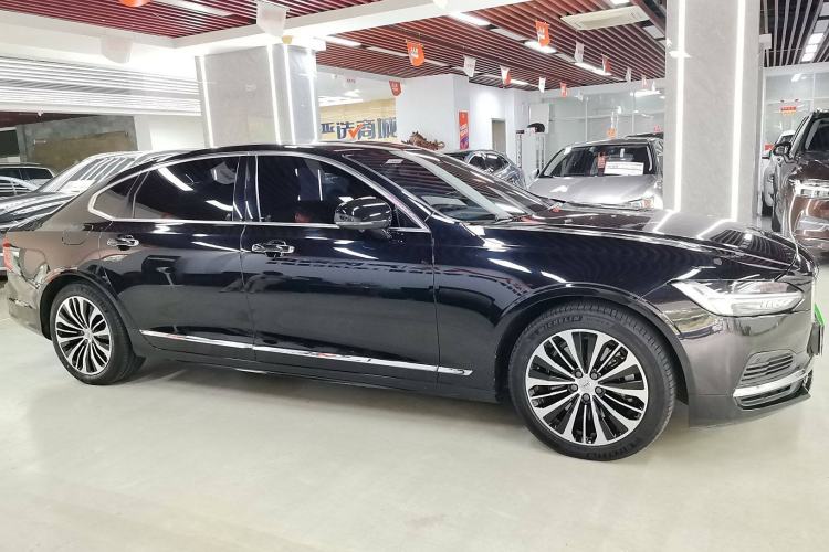 Used Volvo S90 New Energy 2023 T8 Plug-in Hybrid All-Wheel Drive Long-Range Zhiyi Luxury Edition
