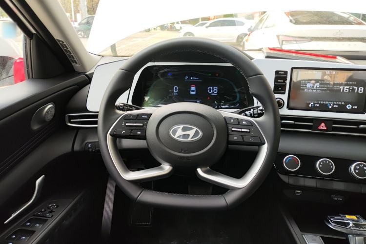 Used Hyundai Elantra 2023 1.5L CVT GLX Elite Edition
