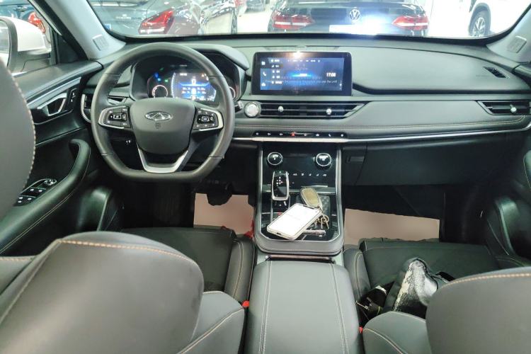 Used Chery Tiggo 8 2022 1.5 TCI Automatic Prestige Edition 5-Seater Center Console