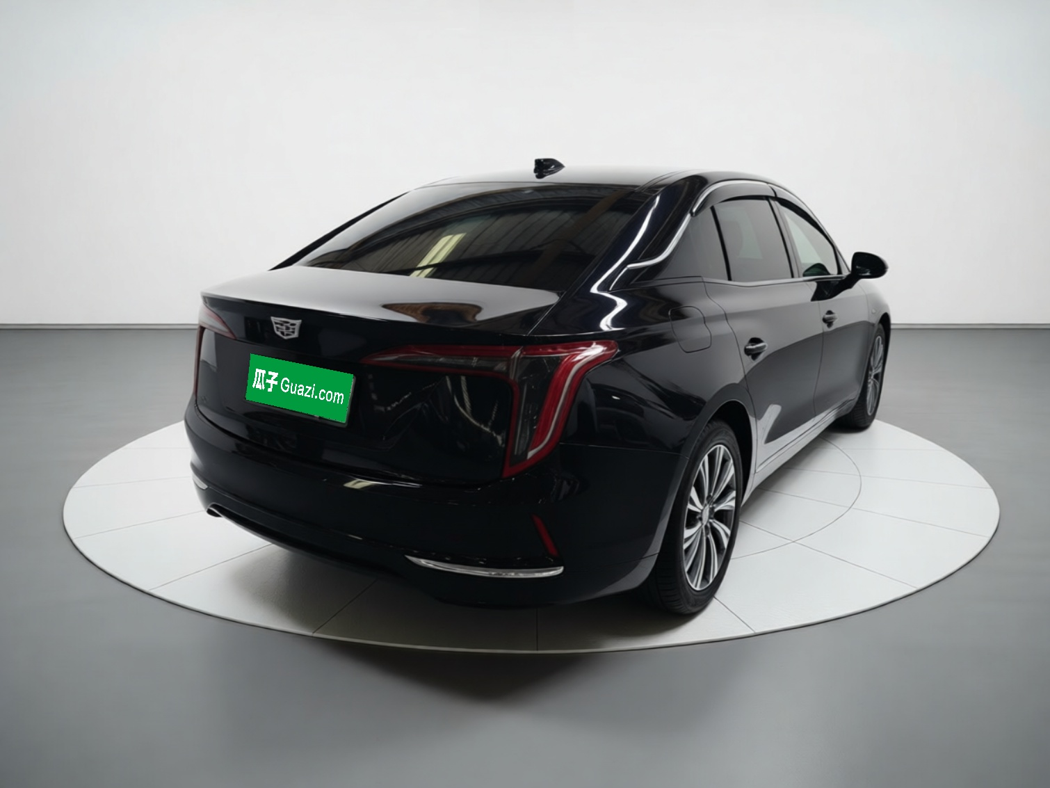 Hongqi E-QM5 2022 431 km Charge & Enjoy Edition — снимка 6