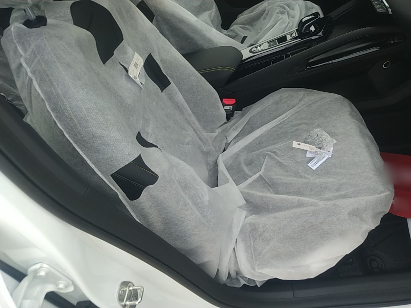 Geely Auto Coolray 2025 Bin Yue L 1.5TD DCT Beyond Edition — снимка 19