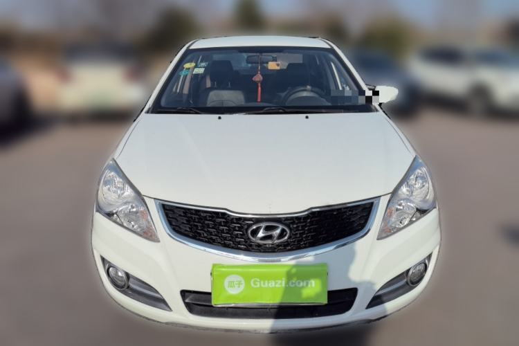 Used Hyundai Celesta 2015 1.6L Manual Comfort Model Front