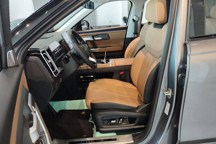 Used Chery Tiggo 7 2025 High-Energy Edition 1.6T Yu+ Four-Wheel-Drive Version
