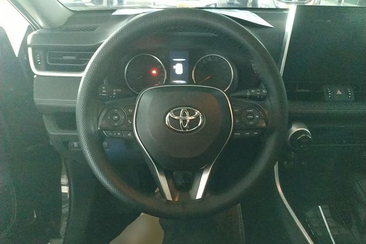 Used Toyota Wildlander 2021 2.0L CVT 4x4 Luxury Edition