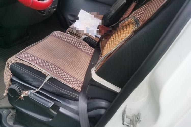 Used SAIC MAXUS Xintu V80 2021 2.0T Manual Classic Aoyuntong Short Wheelbase Mid-Roof 5/6-Seater