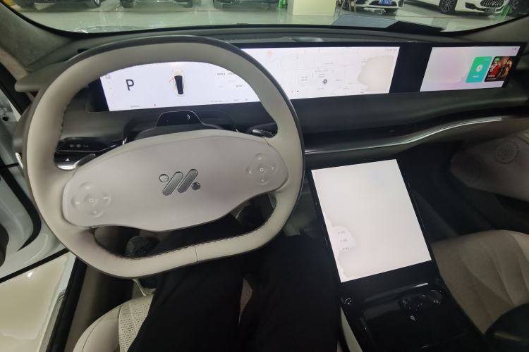 Used IM L7 2022 Pro Model Interior 2