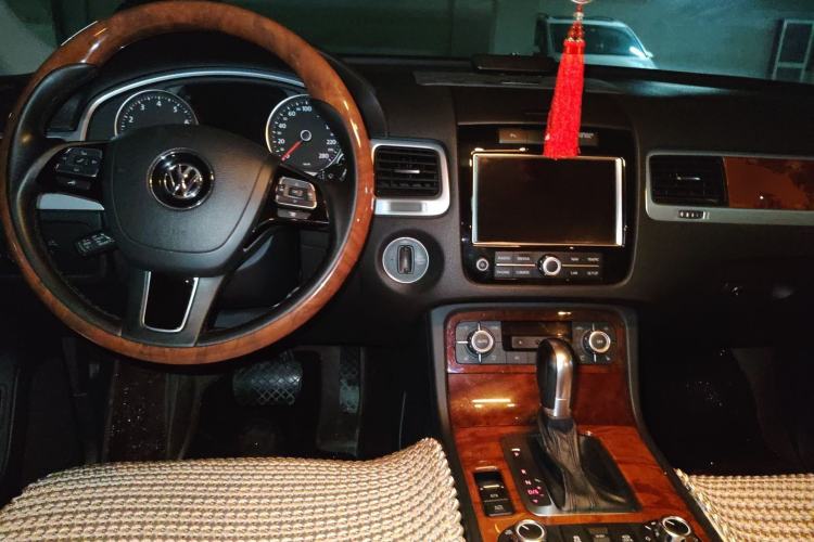 Used Volkswagen Touareg 2014 3.0 TSI New Edition