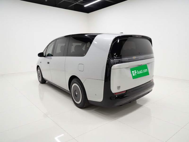 Used Li Auto MEGA 2024 Ultra Model — 4
