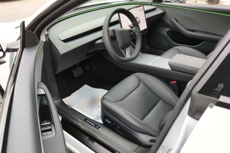 Used Tesla Model 3 2025 Rear-Wheel-Drive Version