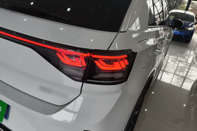 Used Volkswagen T-ROC 2023 300TSI DSG Two-Wheel-Drive Chen Guang Edition