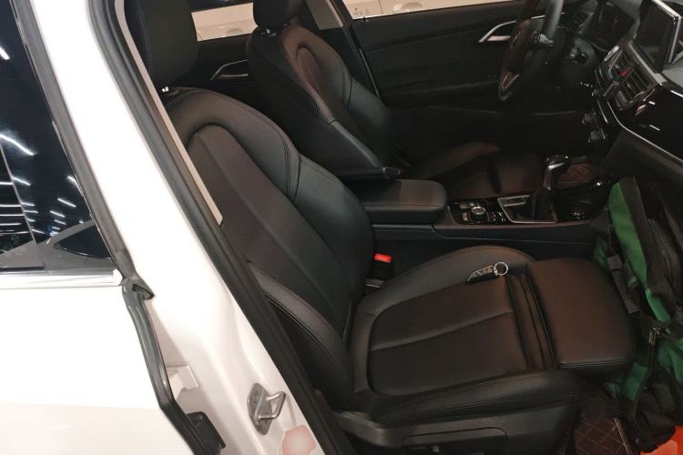 Used BMW 1 Series 2018 118i Sport Edition Right Front Seat