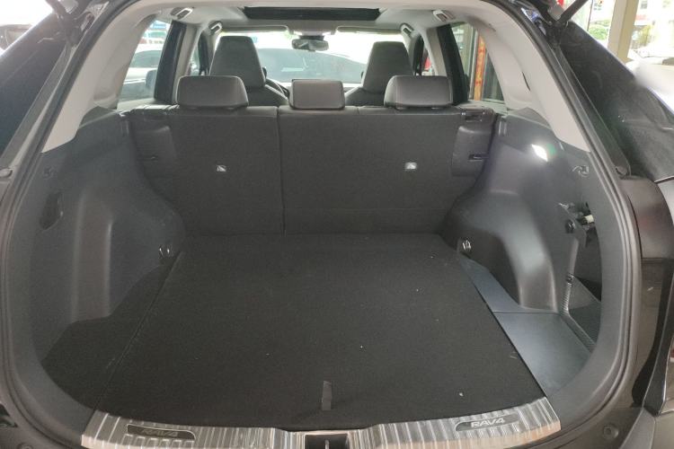 Used Toyota RAV4 2023 2.0L CVT Two-Wheel Drive Fashion Plus Edition Trunk