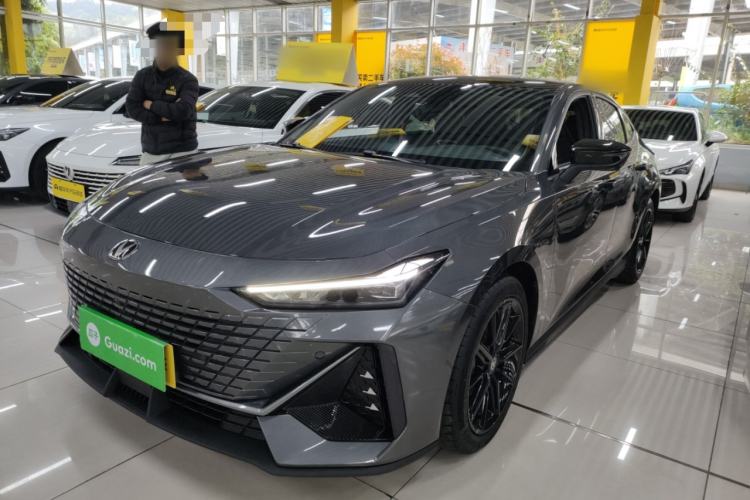 Used CHANGAN UNI-V 2023 1.5T Prestige Model