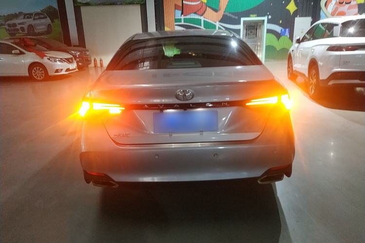 Used Toyota Avalon 2019 2.0L Luxury Edition China VI Standard
