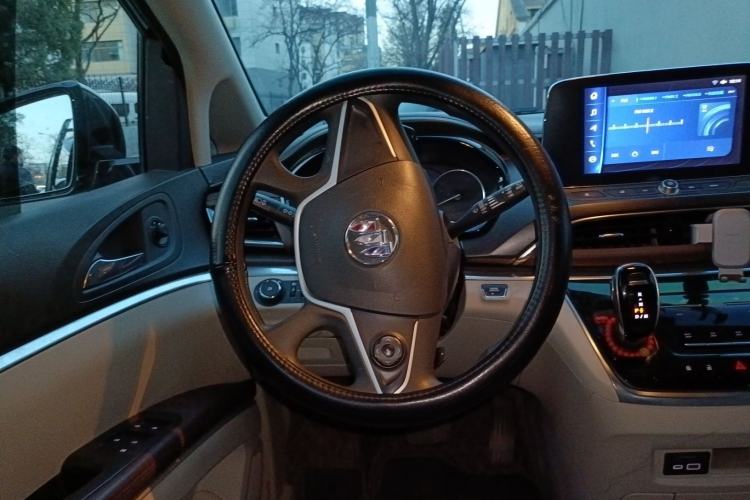 Used Buick GL8 2021 Land Cruiser Executive Class 652T Comfort Model Steering Wheel