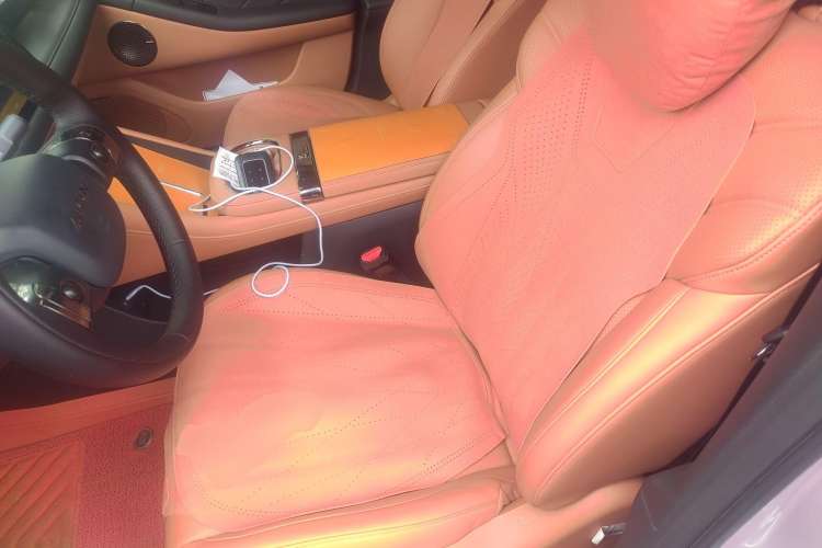 Used AION RT 2025 650 LiDAR Edition Left Front Seat