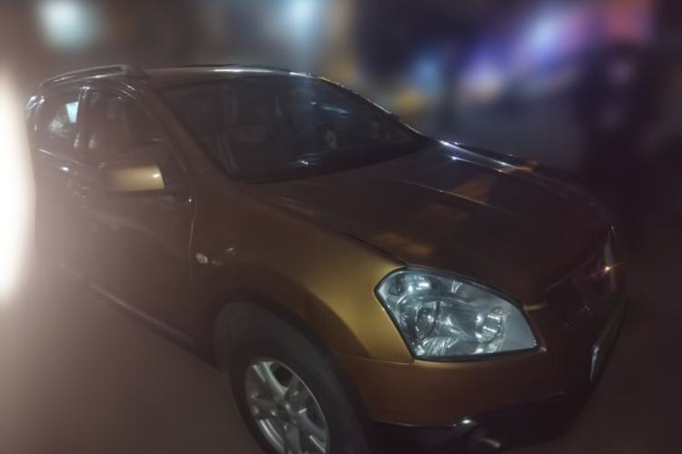 Used Nissan Qashqai 2011 2.0 XL Fire CVT 2WD Front Right 45 Deg