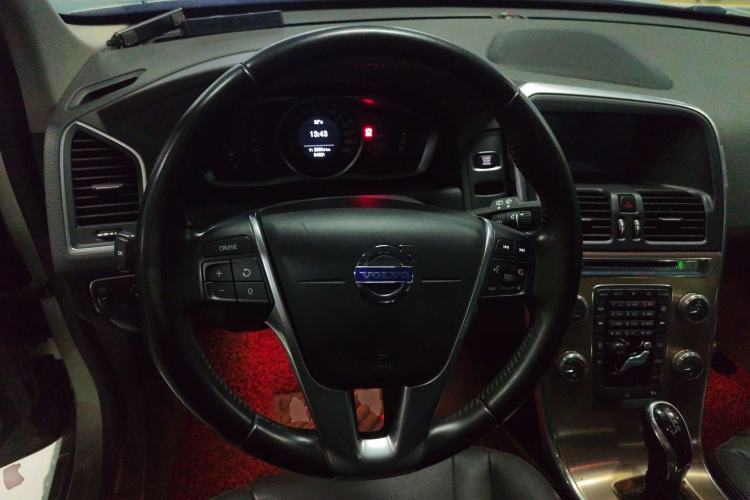 Used Volvo XC60 2015 T5 Smart Upgrade Model Steering Wheel