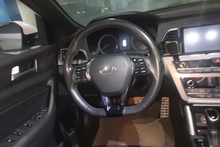 Used Hyundai Sonata 2015 1.6T GLX Advanced Model
