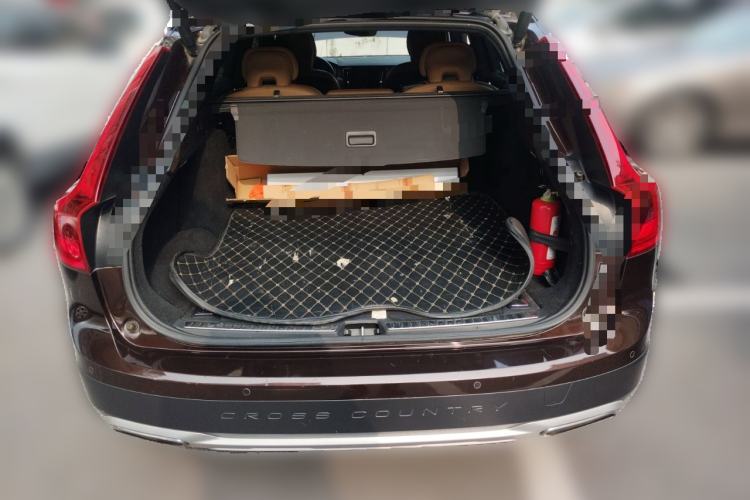 Used Volvo V90 2017 Cross Country T5 AWD Smart Range Edition