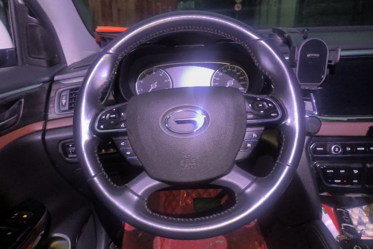 Used GAC Trumpchi GS8 2017 320T Two-Wheel Drive Luxury Edition (7 Seats)
