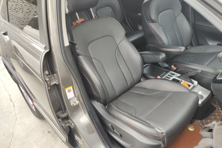 Used Haval H6 2013 Sport Edition 1.5T Manual Two-Wheel Drive Prestige Model