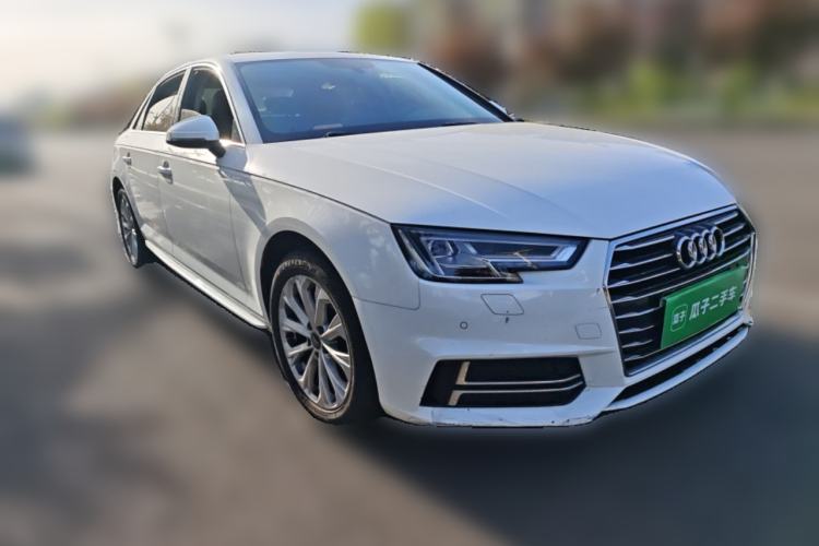 Used Audi A4L 2019 40 TFSI Ambition China VI Front Right 45 Deg