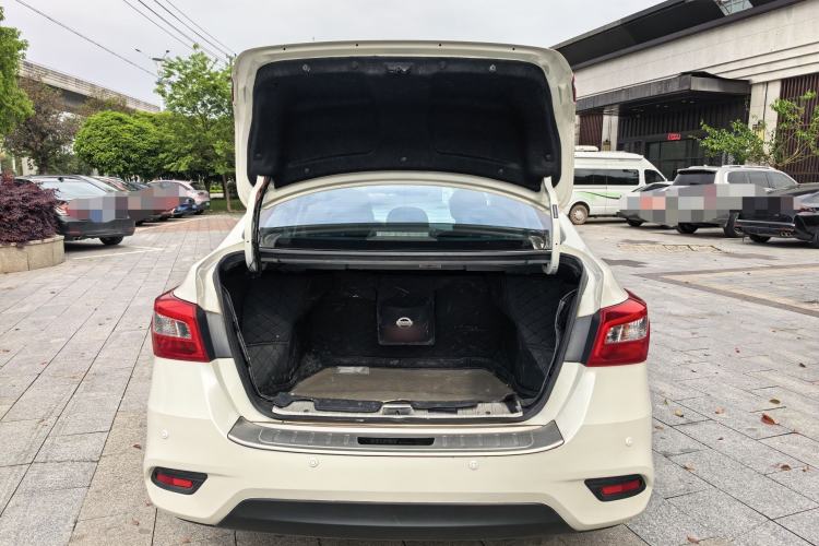 Used Nissan Sylphy 2024 Classic 1.6XL CVT Luxury Edition Exterior 10