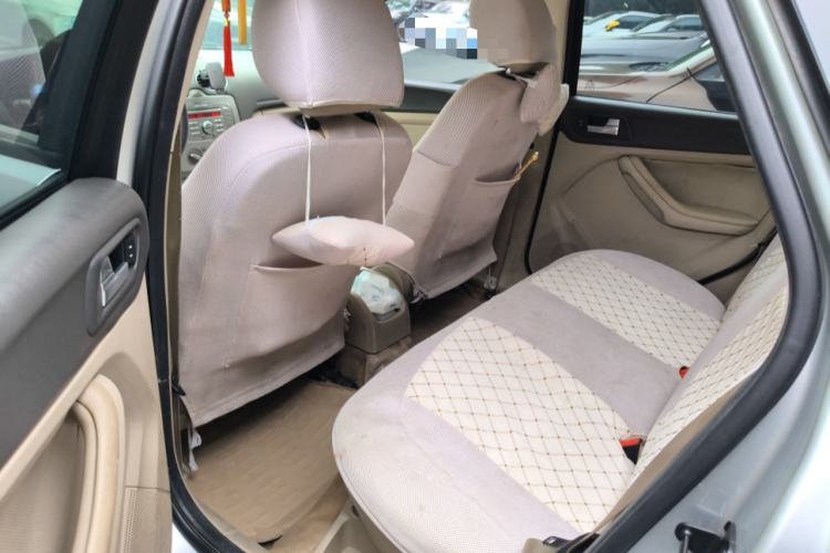 Used Ford Focus 2011 Sedan 1.8L Manual Comfort Model