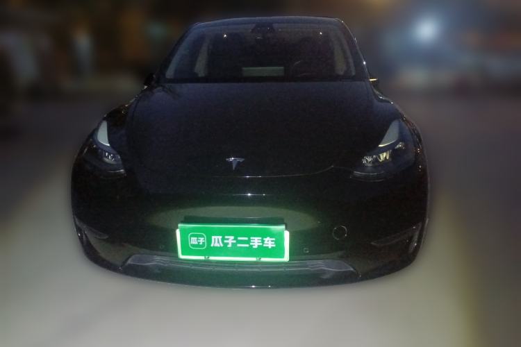 Used Tesla Model Y 2023 Long-Range All-Wheel-Drive Version Front