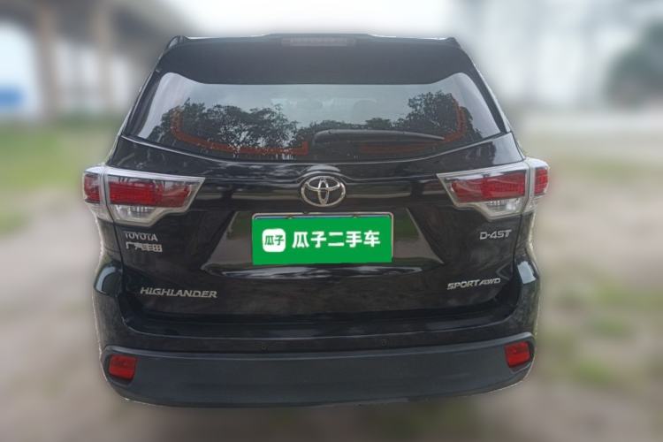 Used Toyota Highlander 2017 2.0T Four-Wheel Drive Luxury Edition 7 Seats Rear