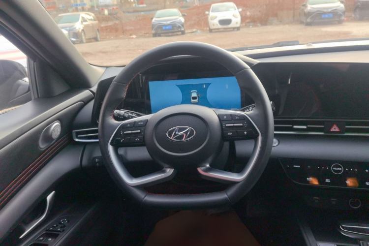 Used Hyundai Elantra 2022 1.5L CVT 20th Anniversary Edition Steering Wheel