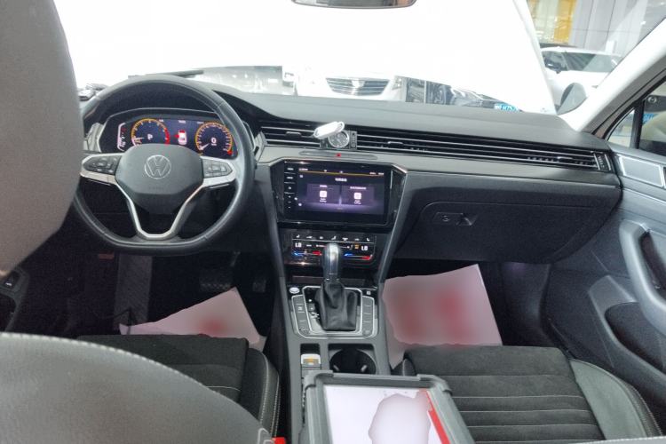 Used Volkswagen Magotan 2020 330TSI DSG Luxury Edition Center Console