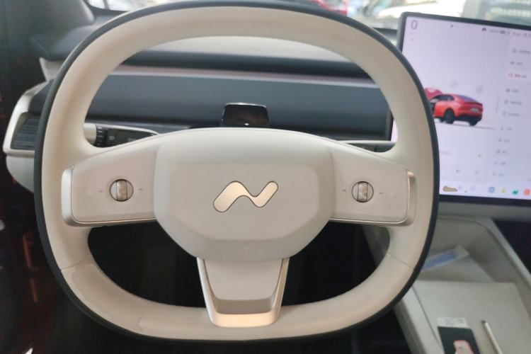 Used ONVO L60 2024 60 kWh Rear-Drive Version