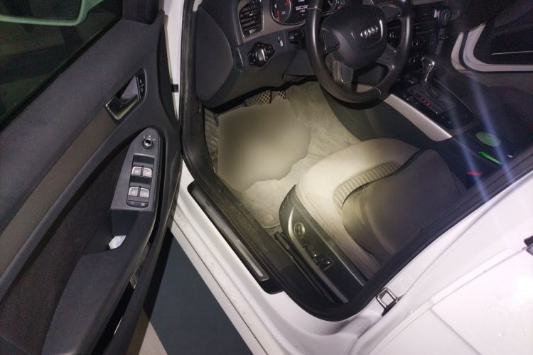 Used Audi A4L 2013 30 TFSI Automatic Comfort Model Driver Seat