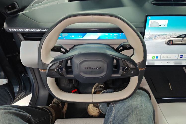 Used Lynk & Co Z10 2025 95 kWh 702 km All-Wheel Drive Intelligent Driving Ultra