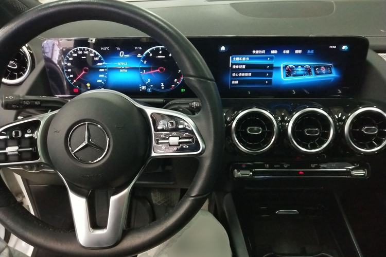 Used Mercedes-Benz GLA 2023 GLA 200