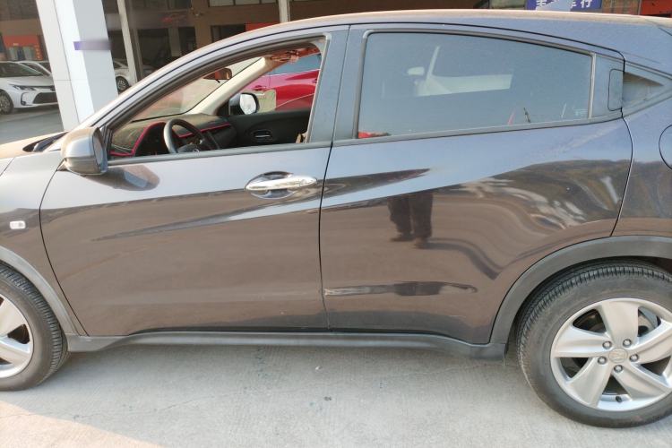 Used Honda Vezel 2020 1.5L CVT Elite Edition
