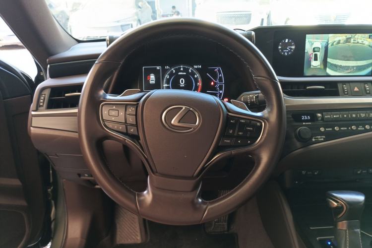 Used Lexus ES 2020 200 Excellence Edition