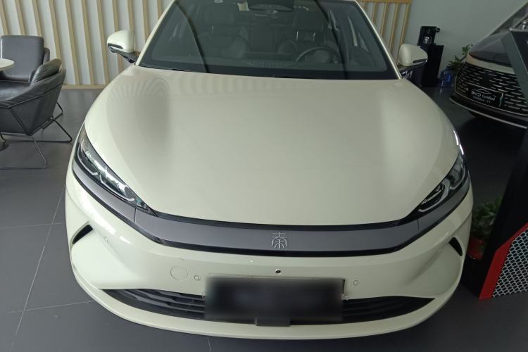 Used BYD Qin L 2025 EV 545KM Beyond Version Front