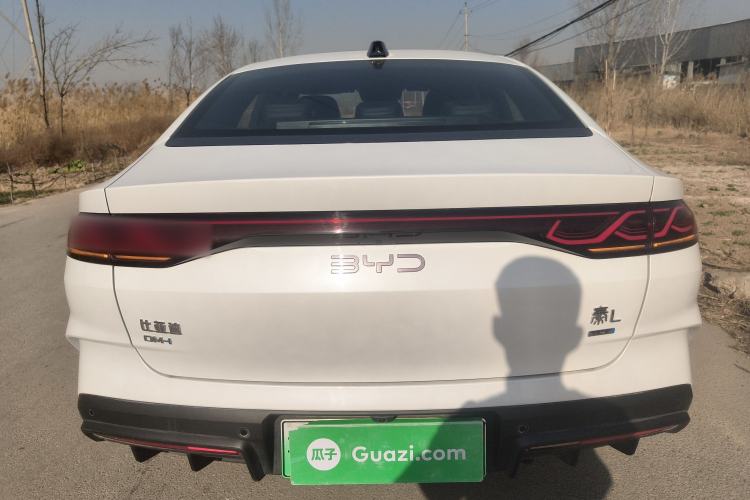 Used BYD Qin L 2025 DM-i Smart Drive 120KM Leading Model
