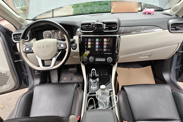 Used Lynk & Co 02 2018 1.5T DCT Two-Wheel Drive Zhaopu Version China V Standard Center Console